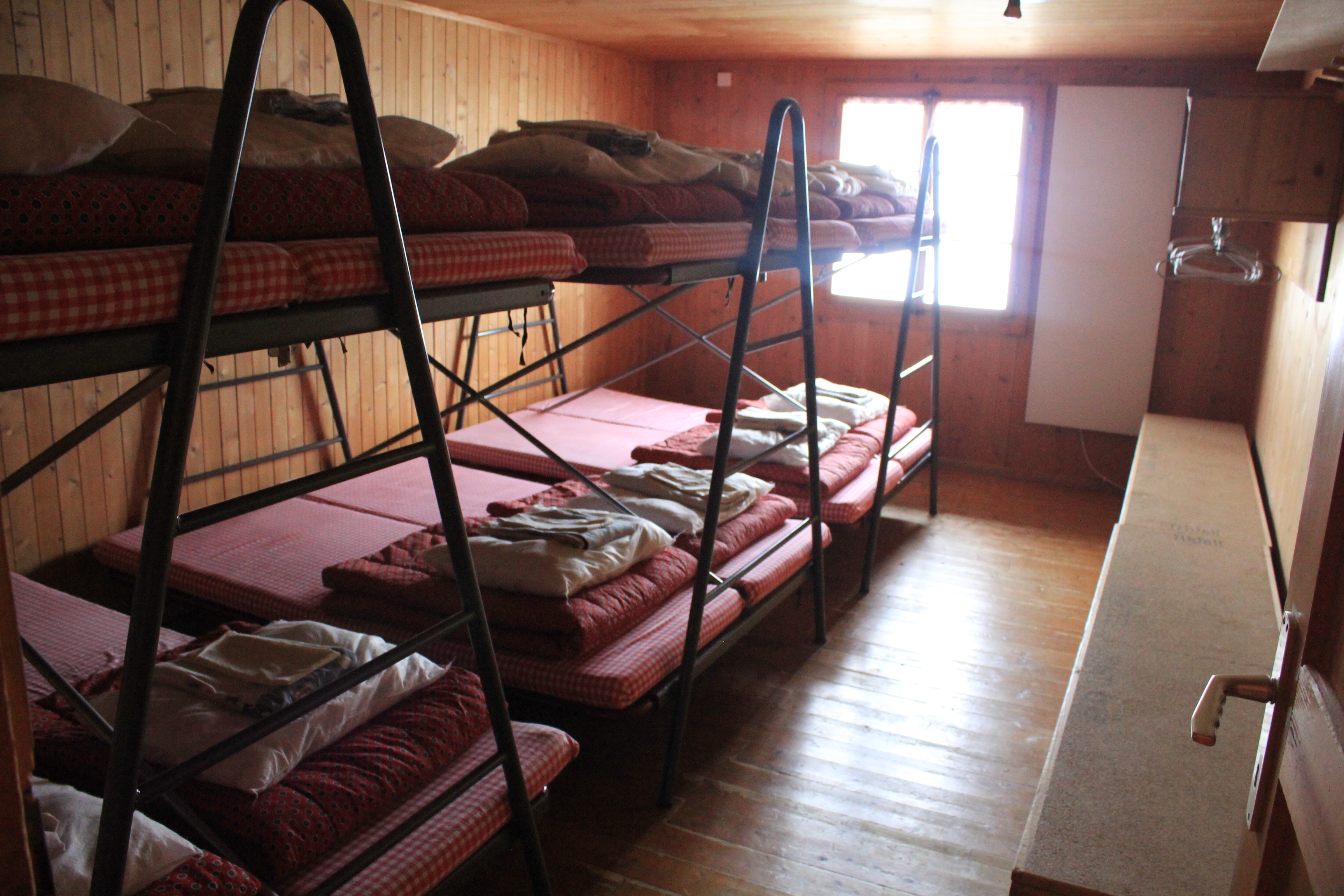 Metallzimmer Chrüzhütte Bannalp