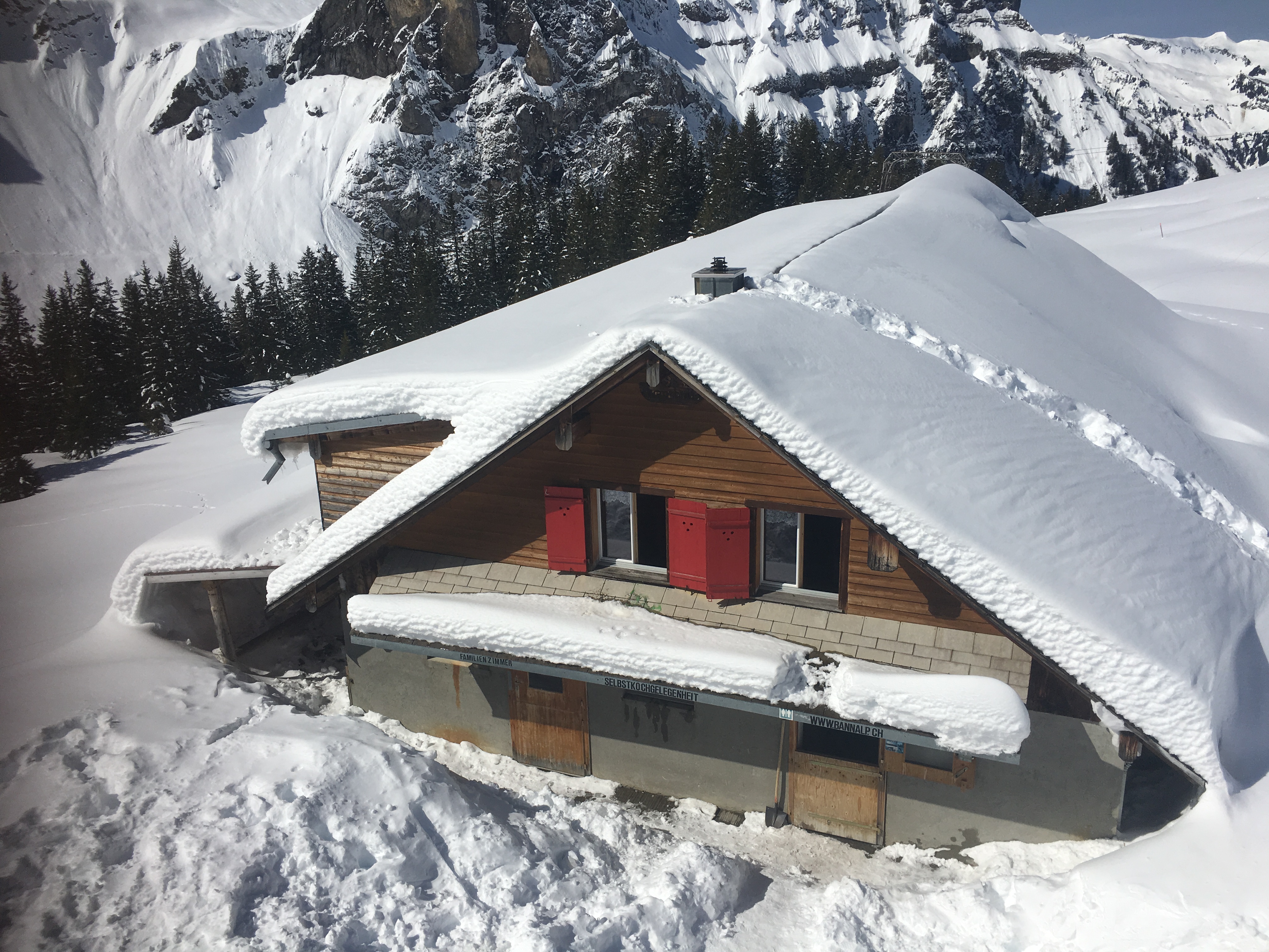 Lagerhaus Chrüzhütte Winter